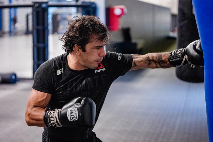 Alexandre Pantoja’s Insane Workout Regime Shows Why He’s UFC Champion